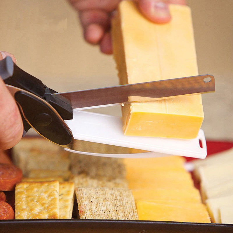 2-IN-1 KNIFE AND CUTTING BOARD - Humble Ace